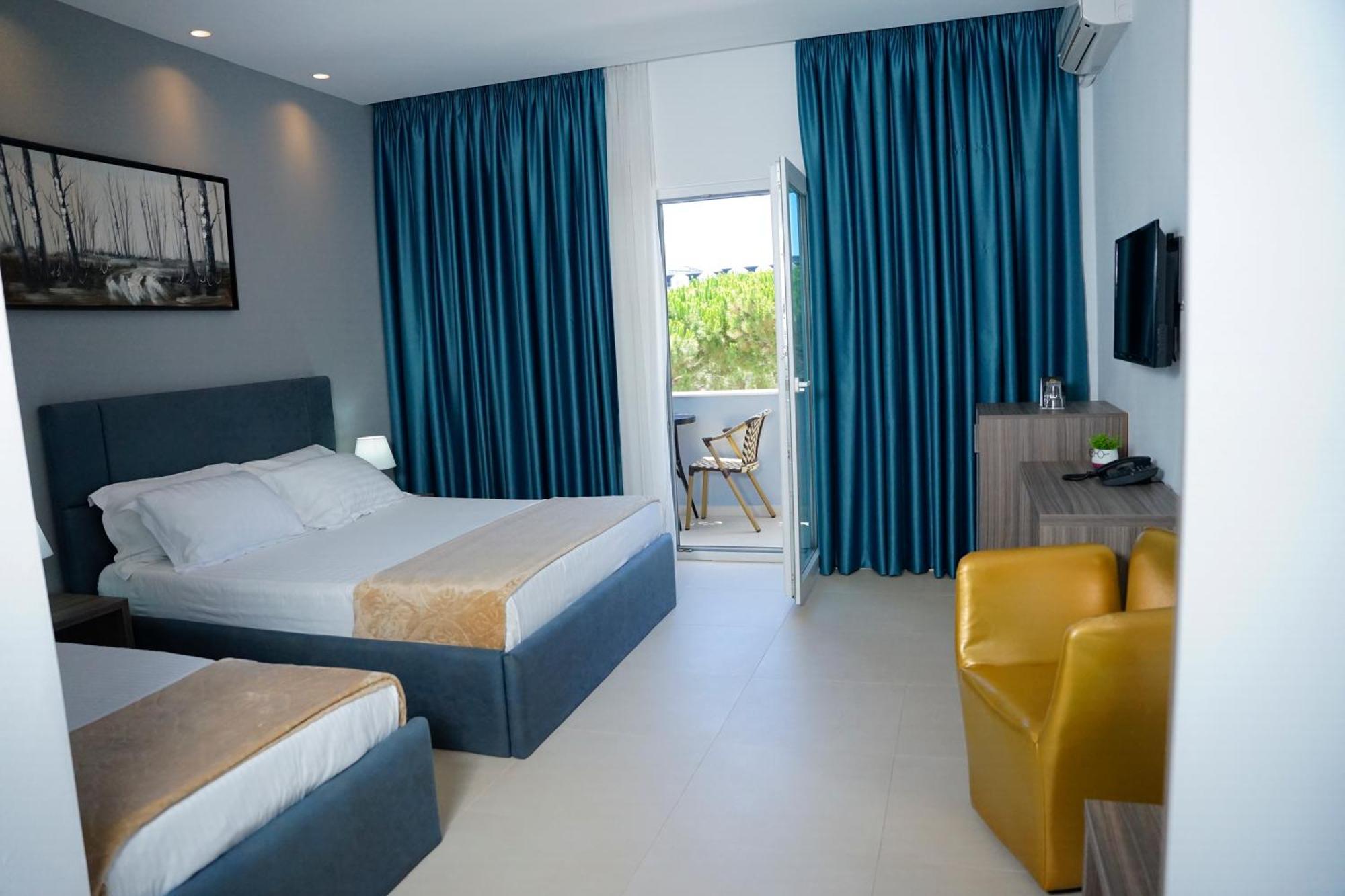 Atrium Deluxe Resort Golem  Eksteriør billede